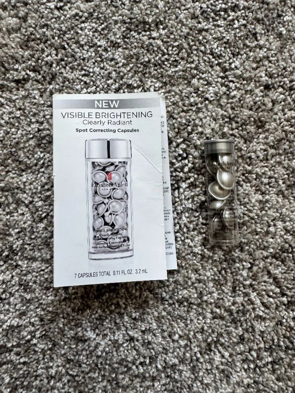 Elizabeth Arden Visible Brightening Clearly Radiant Spot Correcting Capsules